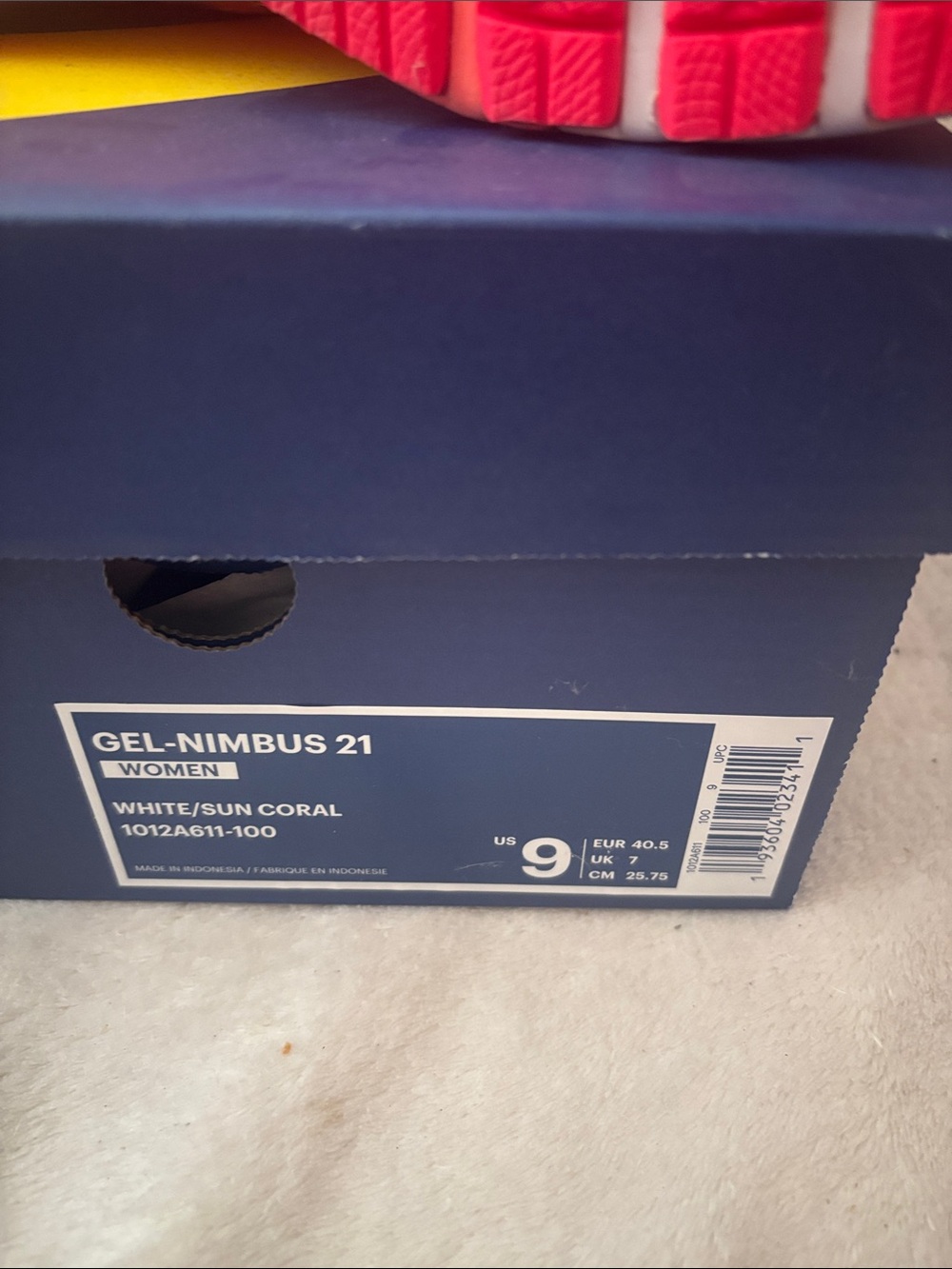 ASICS - Picture 4 of 5